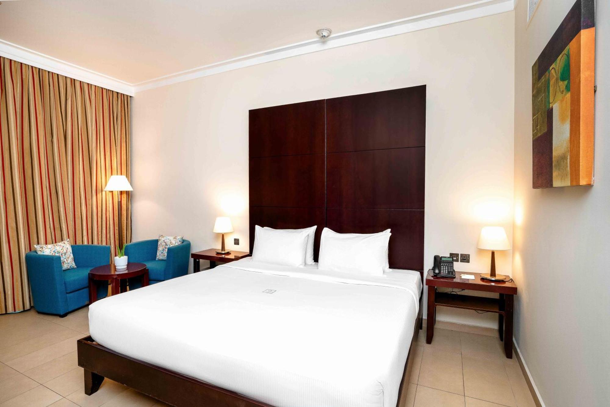 มิลเลนเนียม เซ็นทรัล มาฟรัก โฮเต็ล Hotel อาบูดาบี ภายนอก รูปภาพ